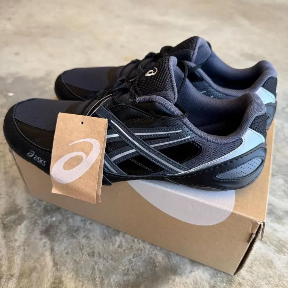 Brand new asics hypersync in colorway graphite grey black